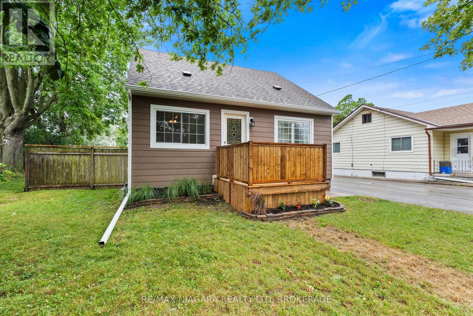 3 Osborne Street, Fort Erie, Ontario  L2A 3X8 - Photo 3 - X13591742