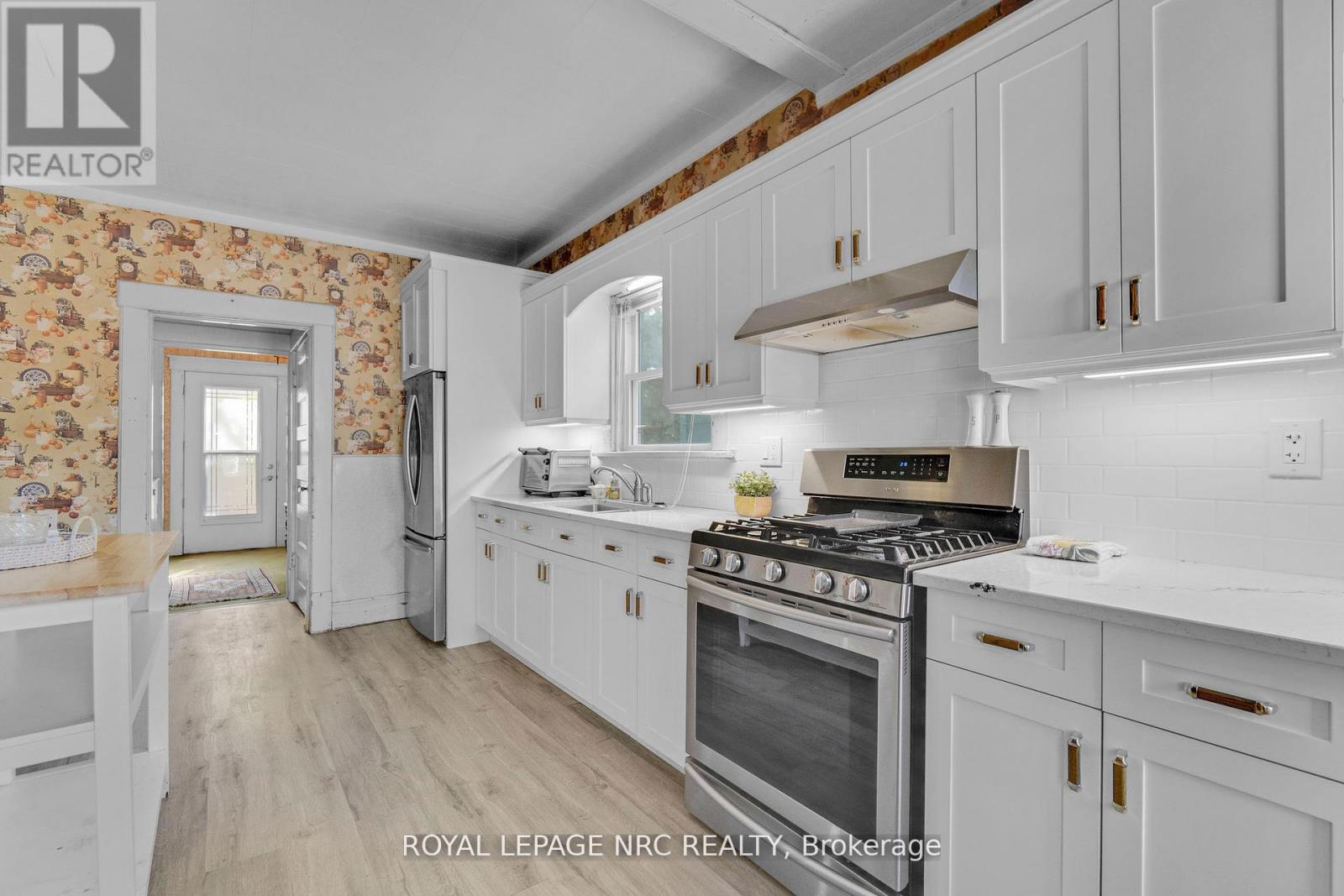 6511 Riall Street, Niagara Falls, Ontario  L2J 1Z4 - Photo 9 - X13591744