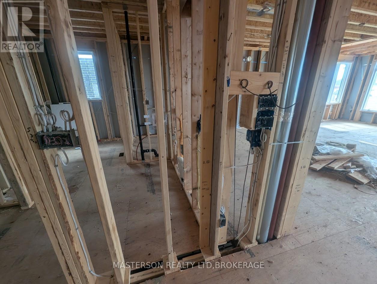 21 Alicia Crescent, Thorold, Ontario  L2V 0M1 - Photo 16 - X13591844