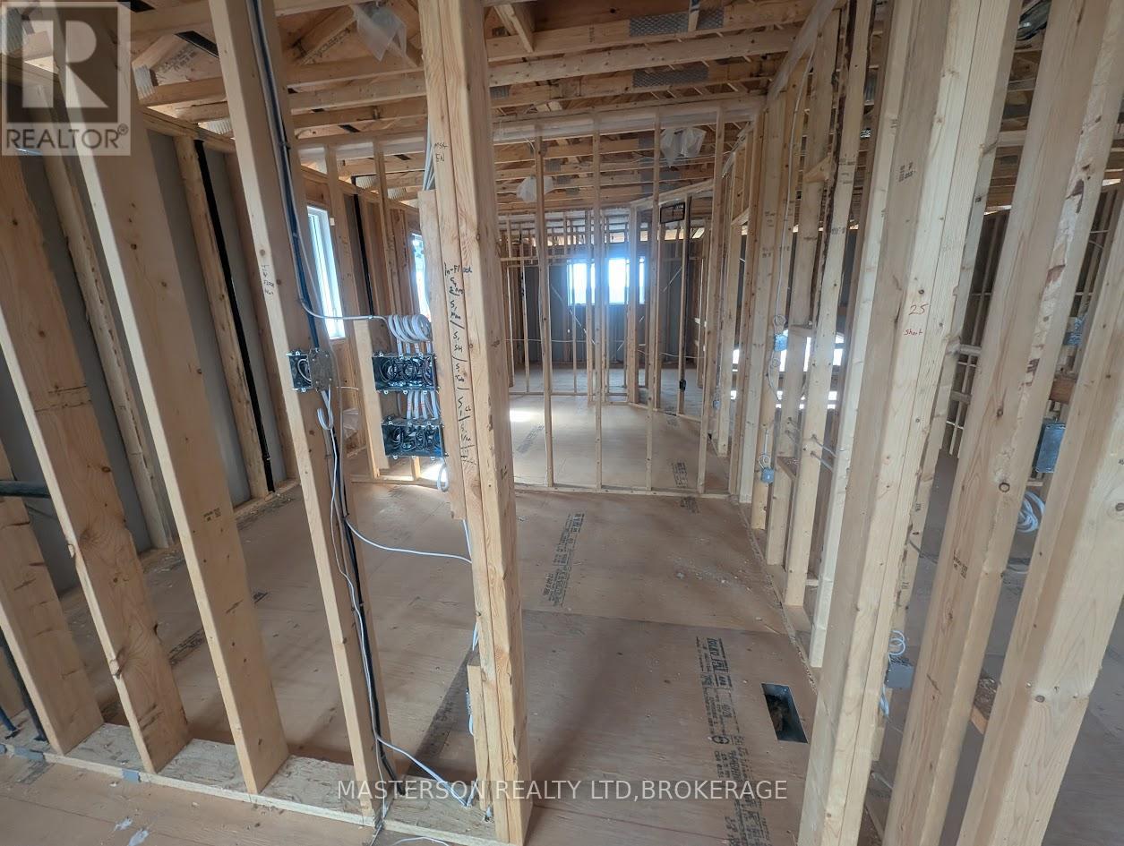 21 Alicia Crescent, Thorold, Ontario  L2V 0M1 - Photo 9 - X13591844