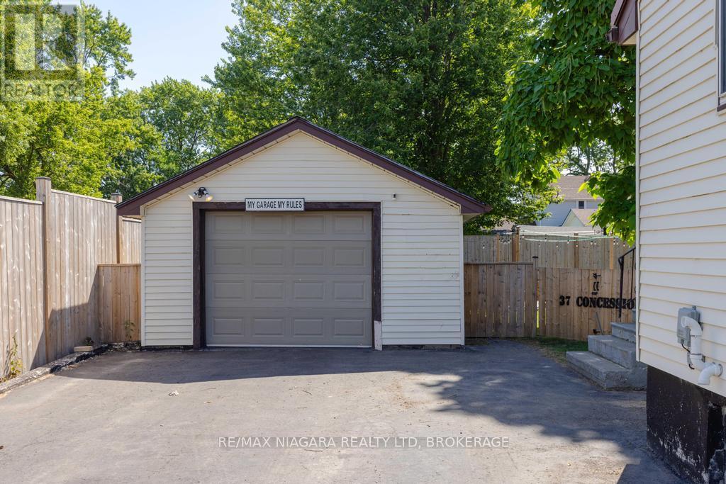 37 Concession Road, Fort Erie, Ontario  L2A 4G3 - Photo 25 - X13592266