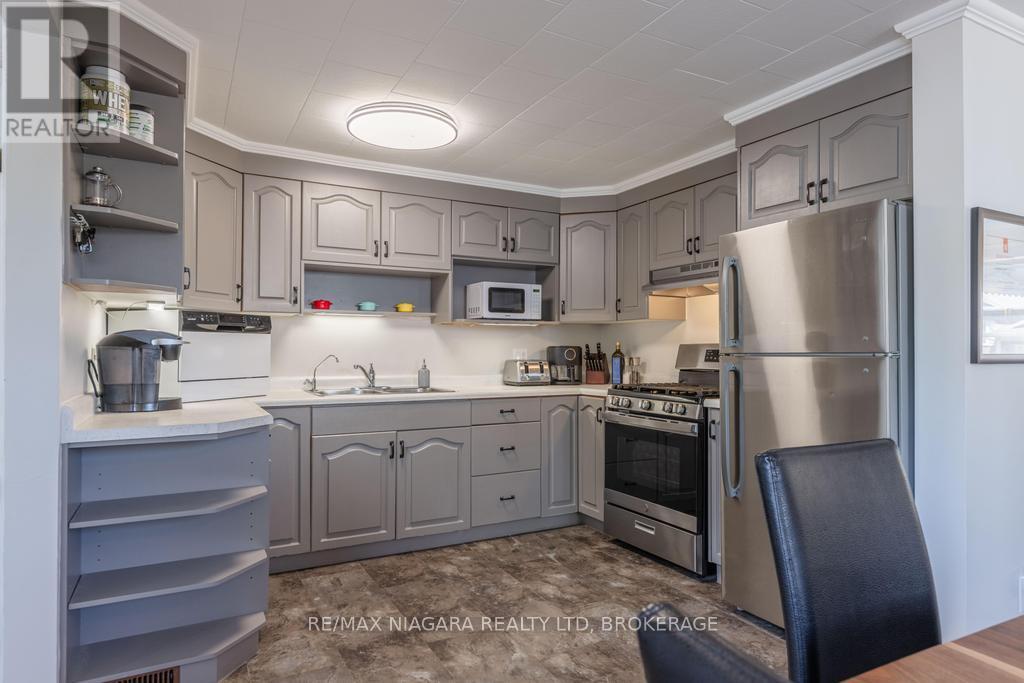 37 Concession Road, Fort Erie, Ontario  L2A 4G3 - Photo 8 - X13592266