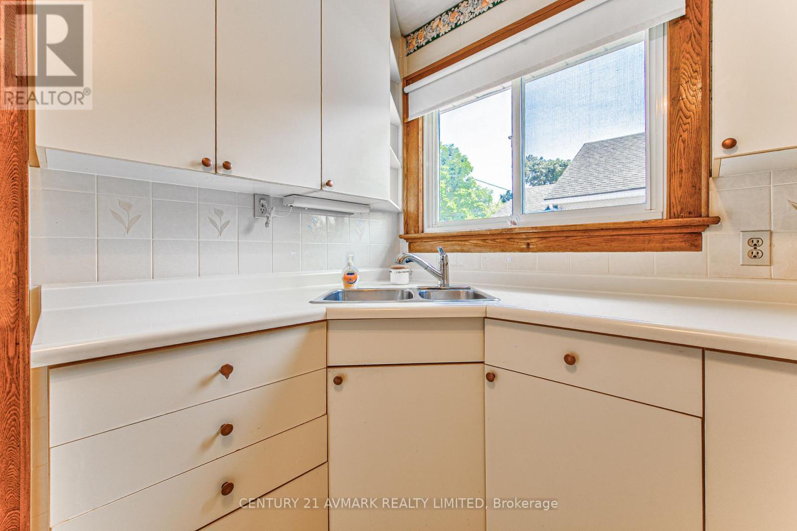 104 Highland Avenue, St. Catharines, Ontario  L2R 4J2 - Photo 31 - X13592278