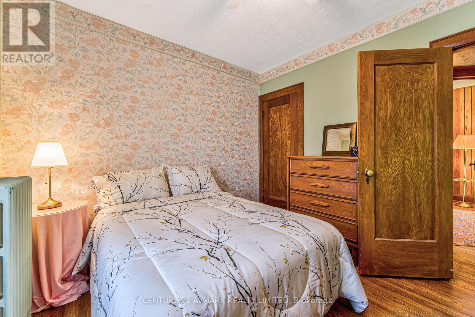 104 Highland Avenue, St. Catharines, Ontario  L2R 4J2 - Photo 9 - X13592278