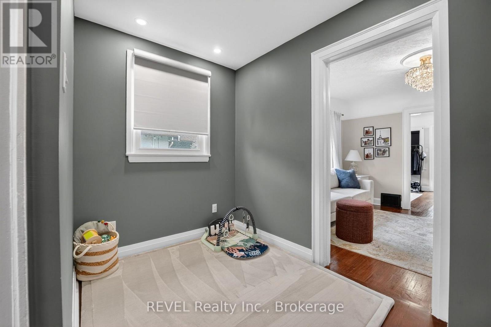 74 St. Patrick Street, St. Catharines, Ontario  L2R 1K3 - Photo 10 - X13592328