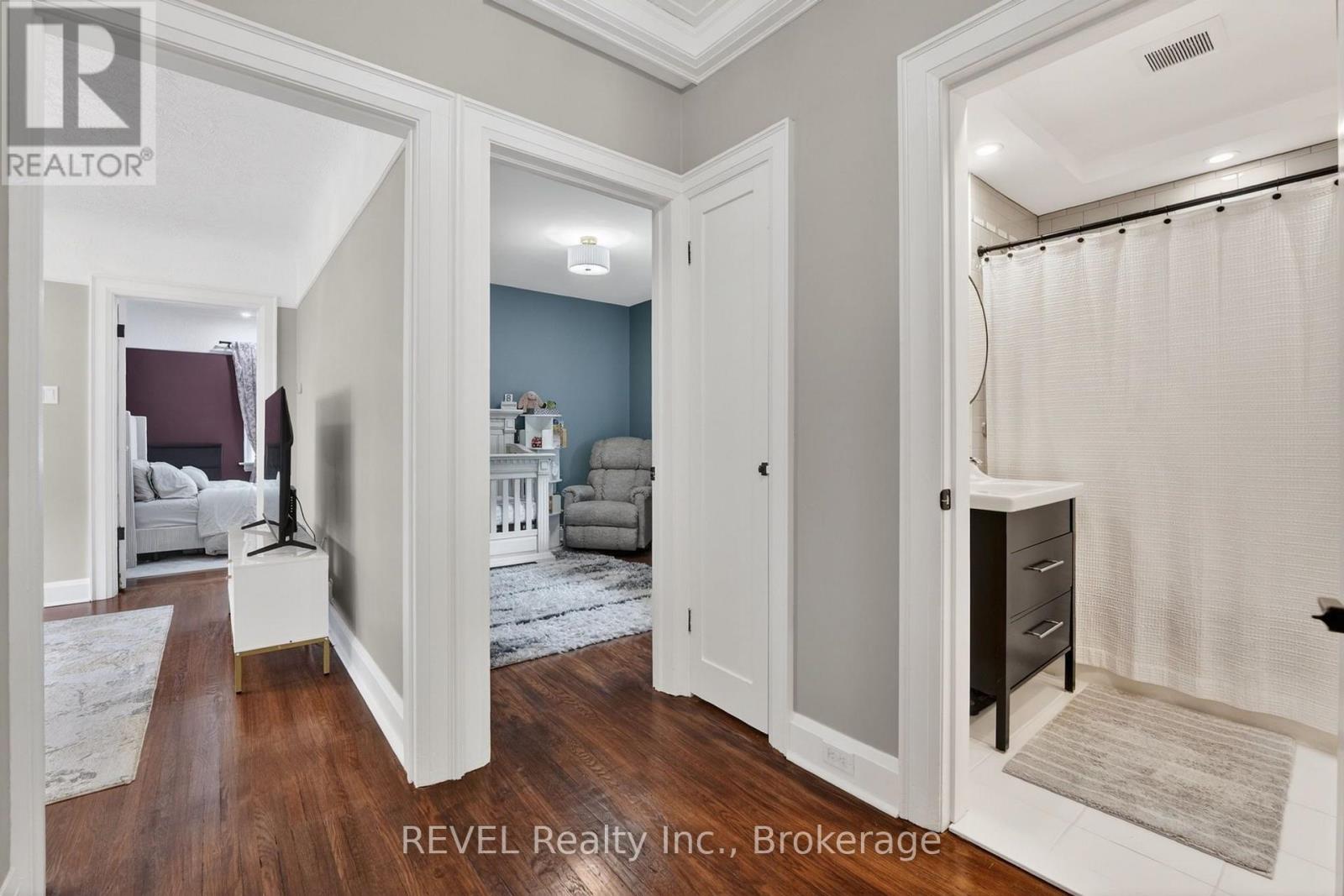 74 St. Patrick Street, St. Catharines, Ontario  L2R 1K3 - Photo 12 - X13592328