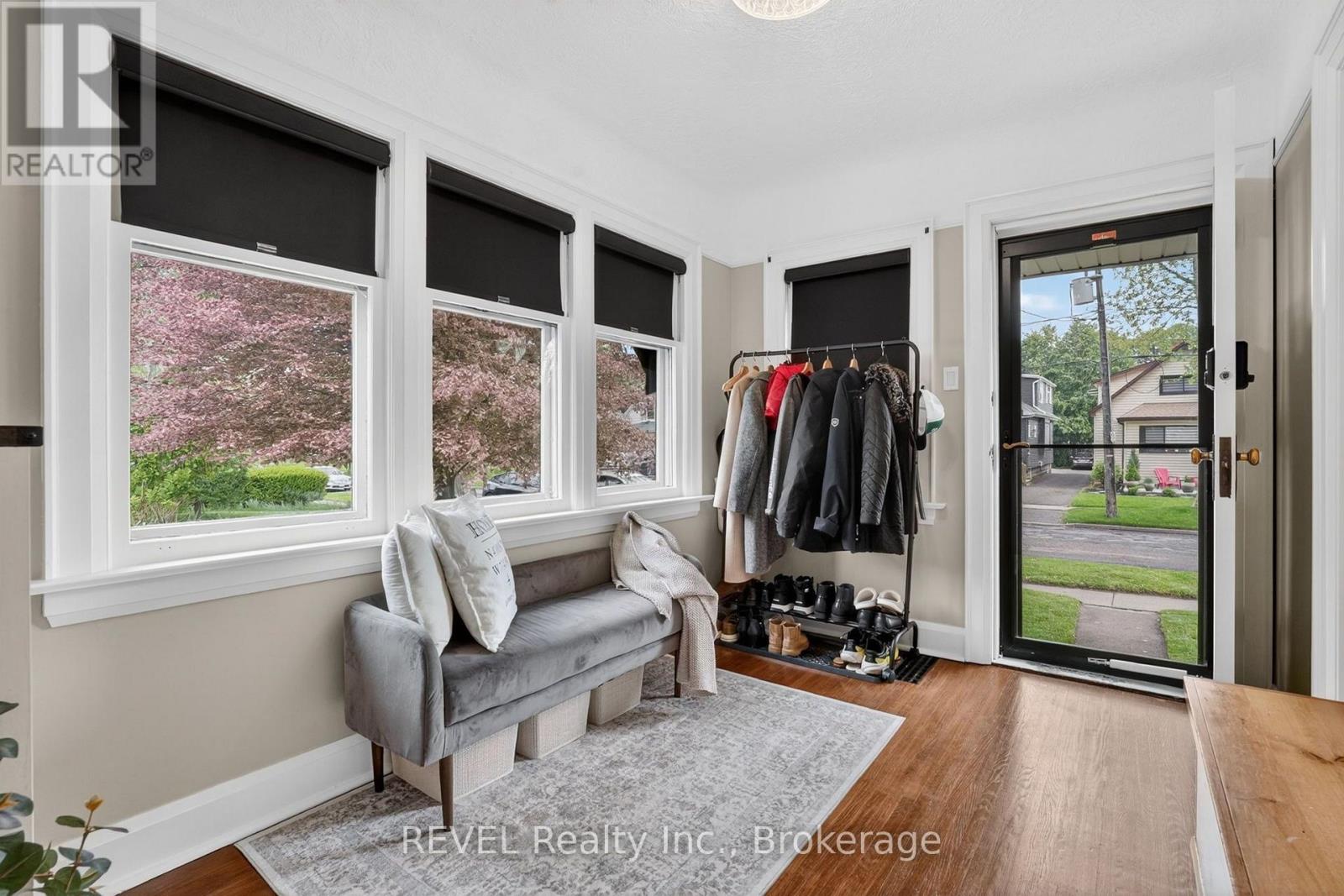 74 St. Patrick Street, St. Catharines, Ontario  L2R 1K3 - Photo 3 - X13592328
