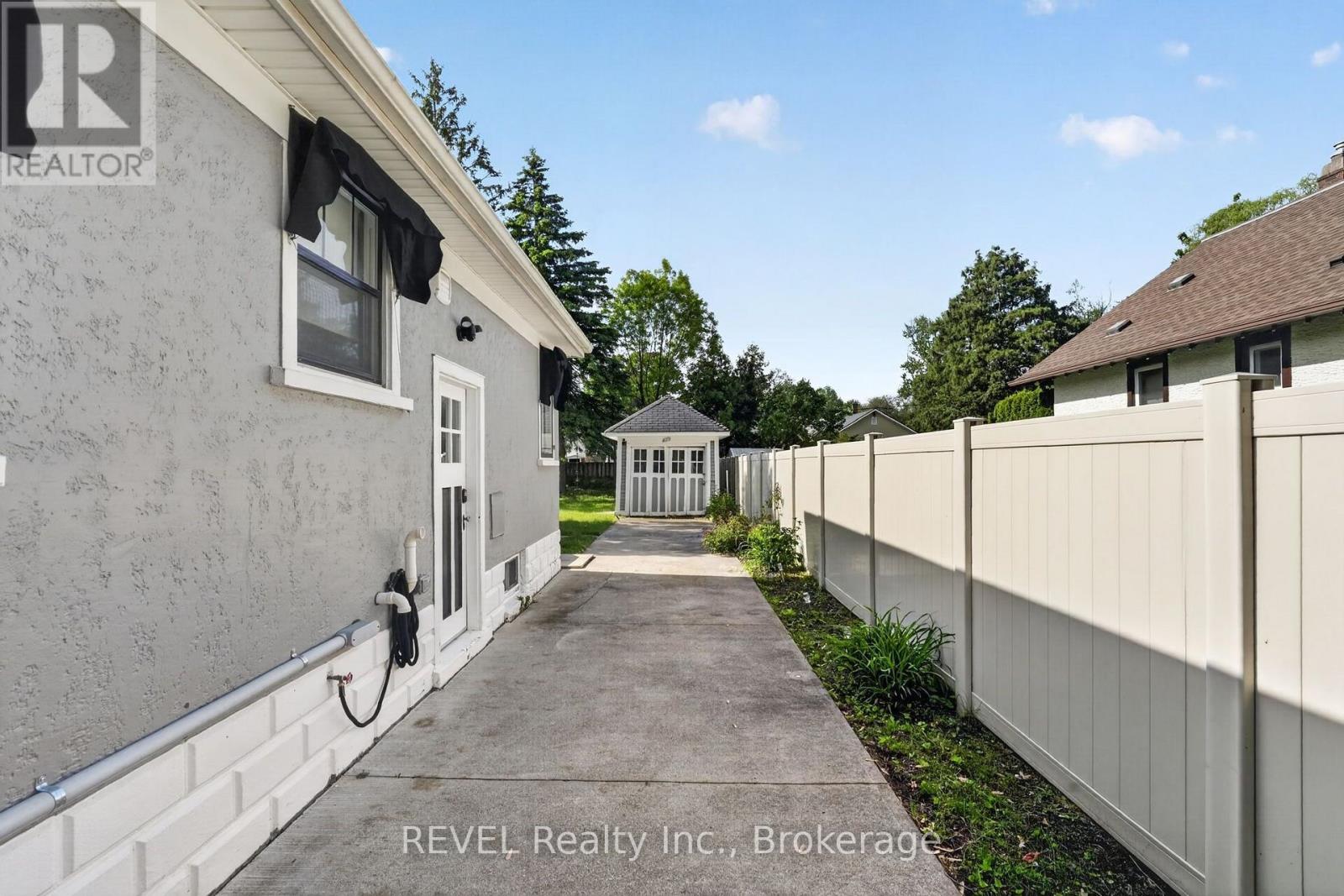 74 St. Patrick Street, St. Catharines, Ontario  L2R 1K3 - Photo 41 - X13592328