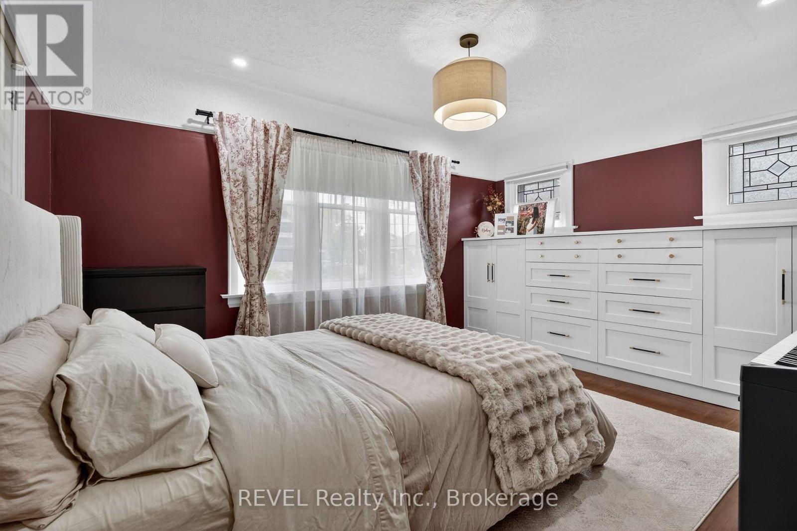 74 St. Patrick Street, St. Catharines, Ontario  L2R 1K3 - Photo 7 - X13592328
