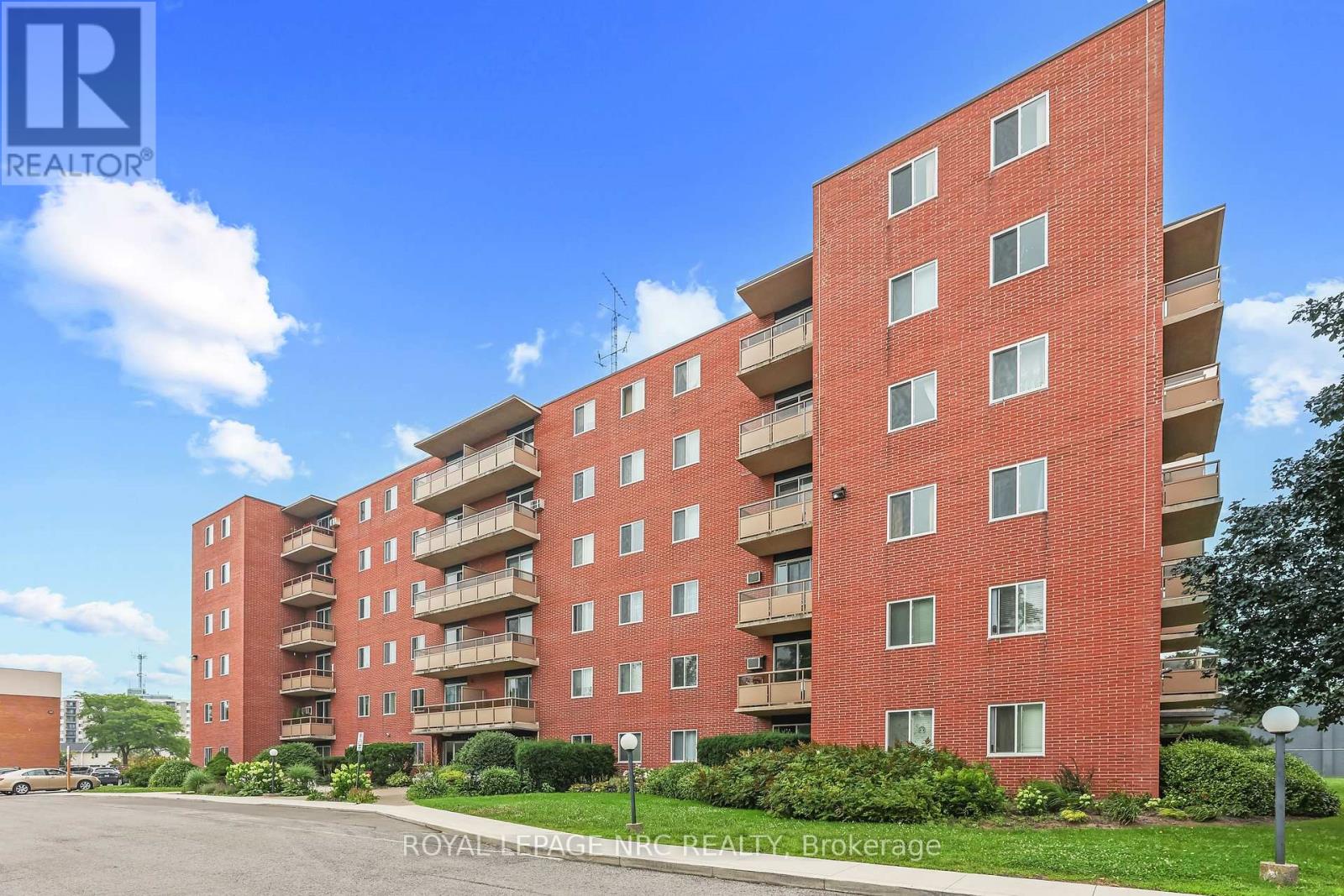 208 - 264 GRANTHAM AVENUE N, St. Catharines, Ontario