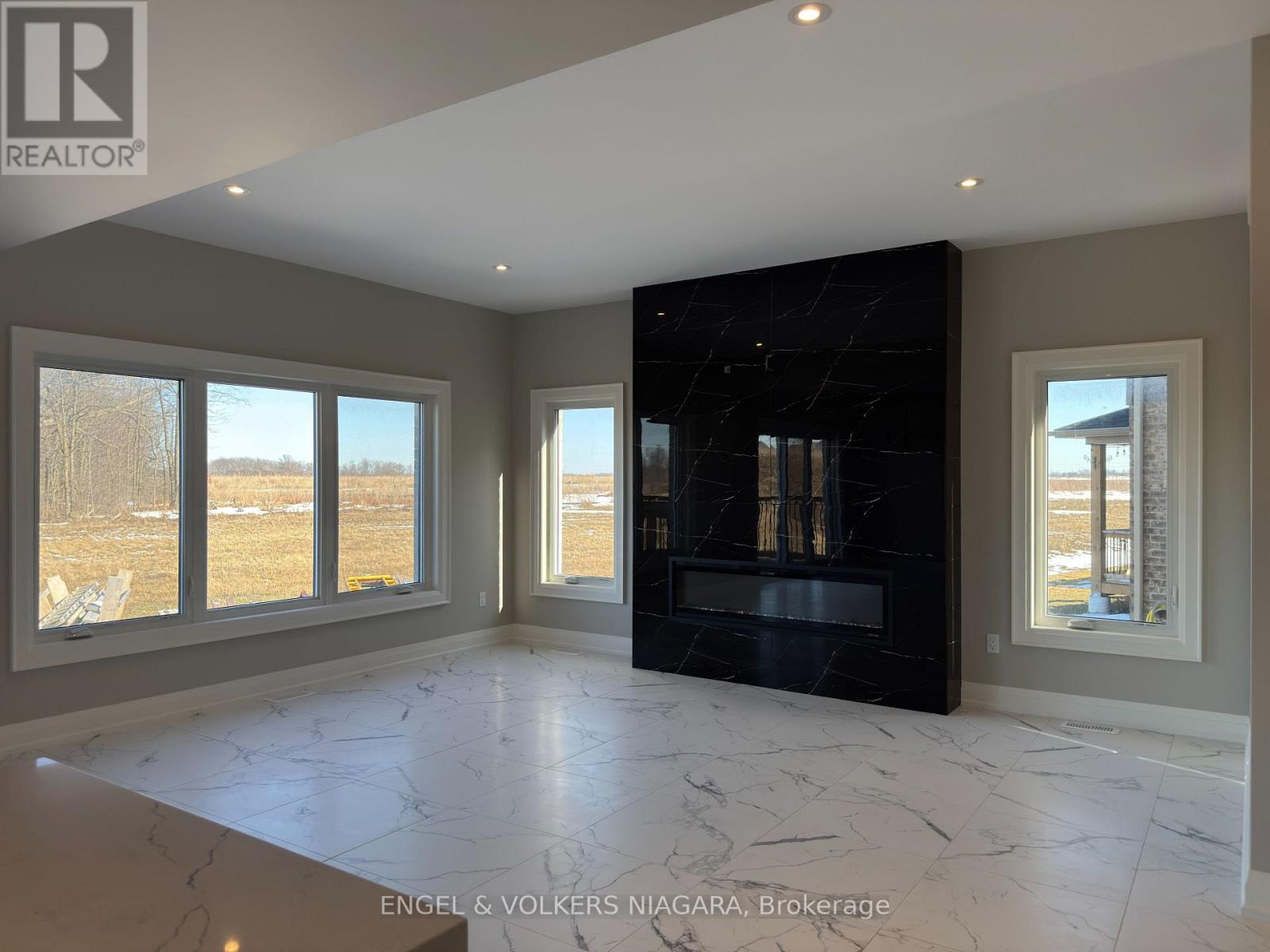 25 Elvira Way, Thorold, Ontario  L2V 0M7 - Photo 6 - X13594436