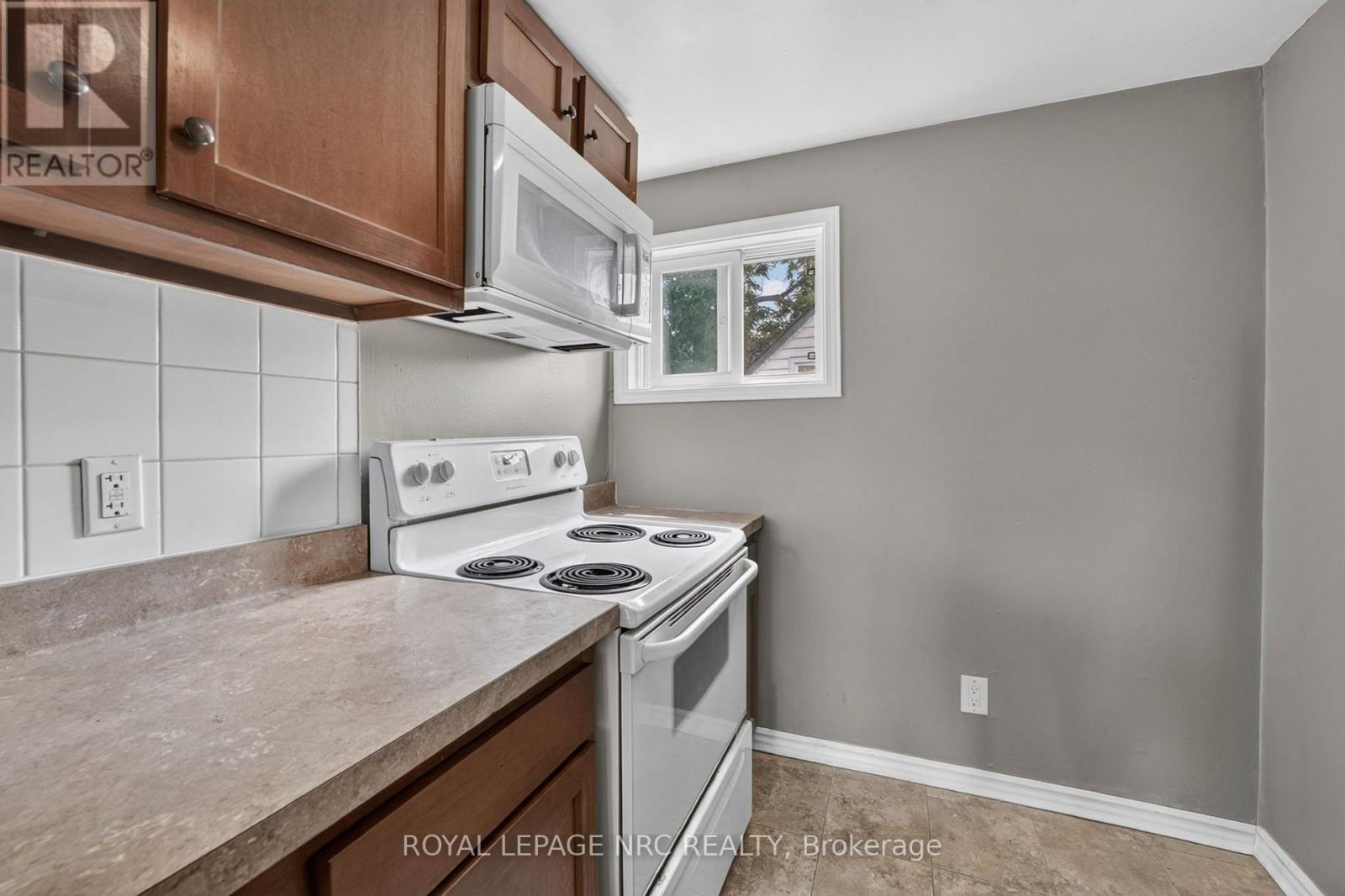 231-233 Jarvis Street, Fort Erie, Ontario  L2A 2S7 - Photo 15 - X13594460