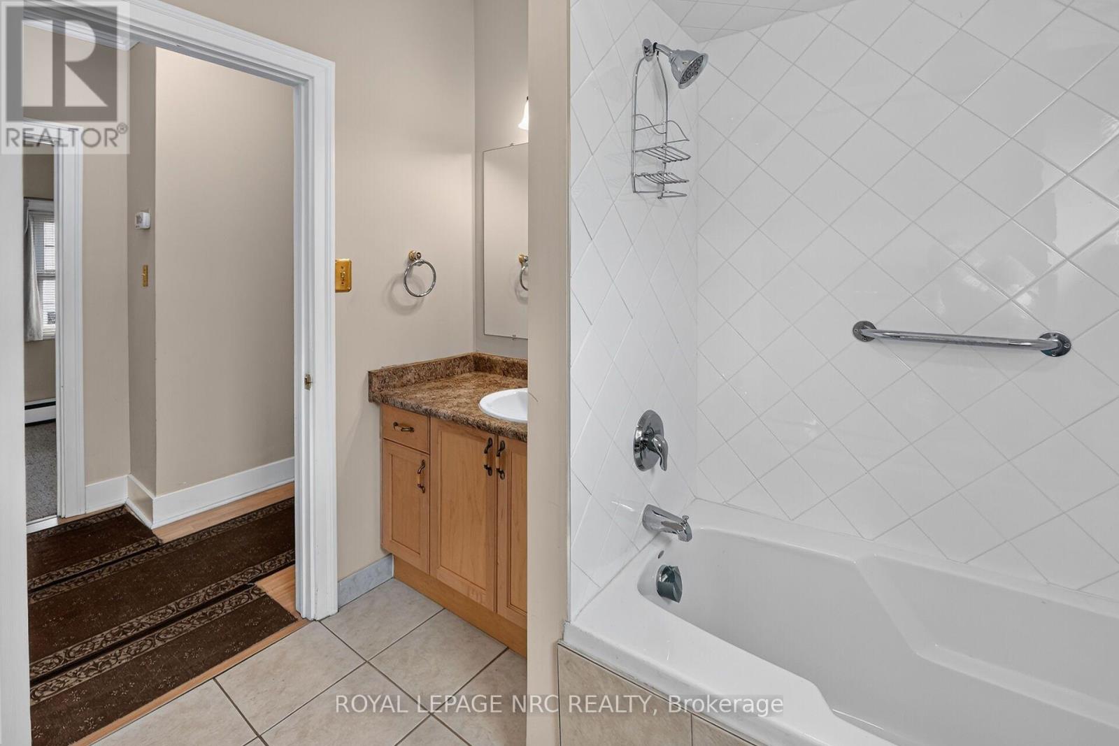 177 James Street, St. Catharines, Ontario  L2R 5C4 - Photo 21 - X13594520