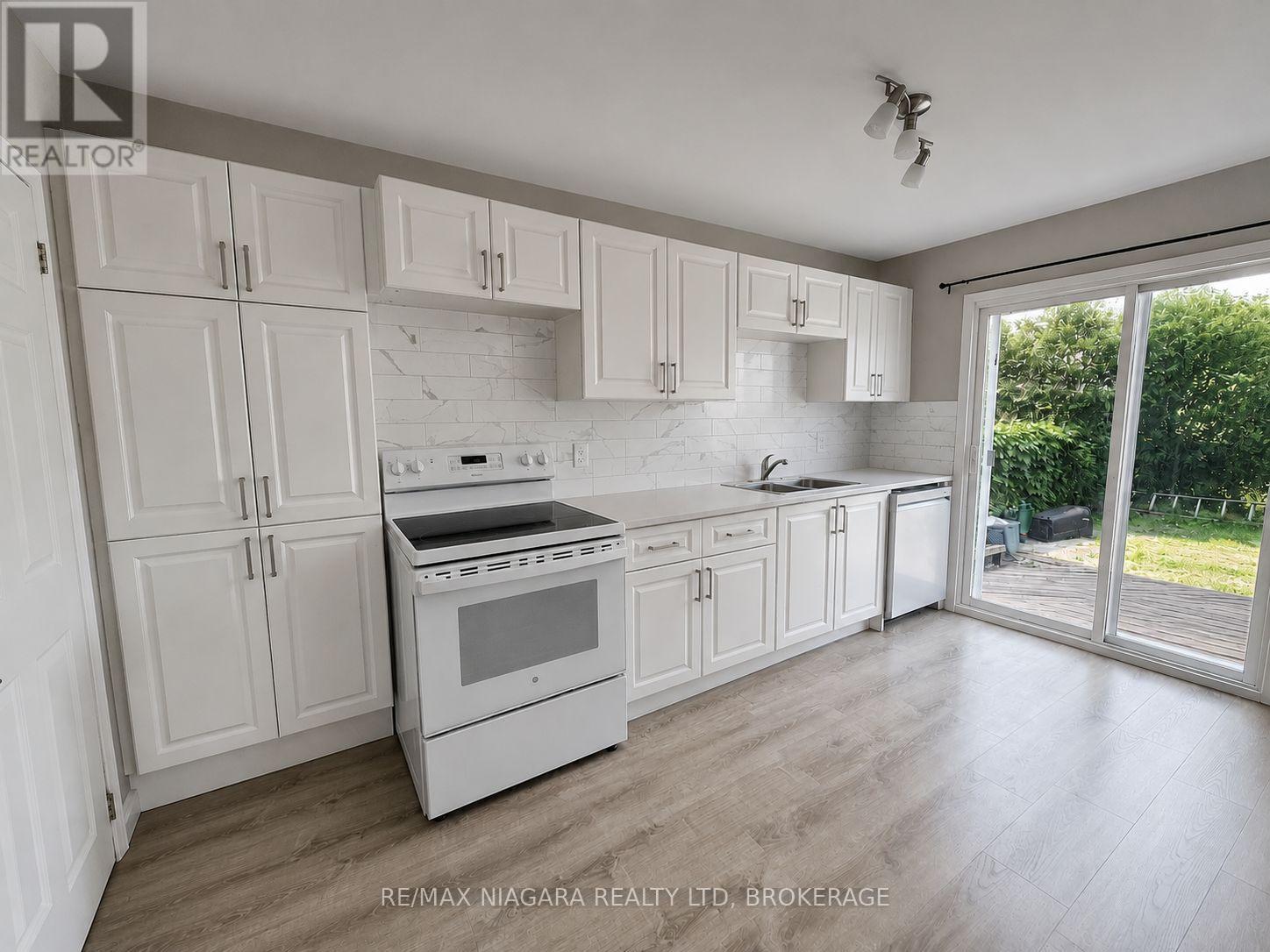 Unit 2 - 24 Union Street, St. Catharines, Ontario  L2S 2R2 - Photo 2 - X13594536