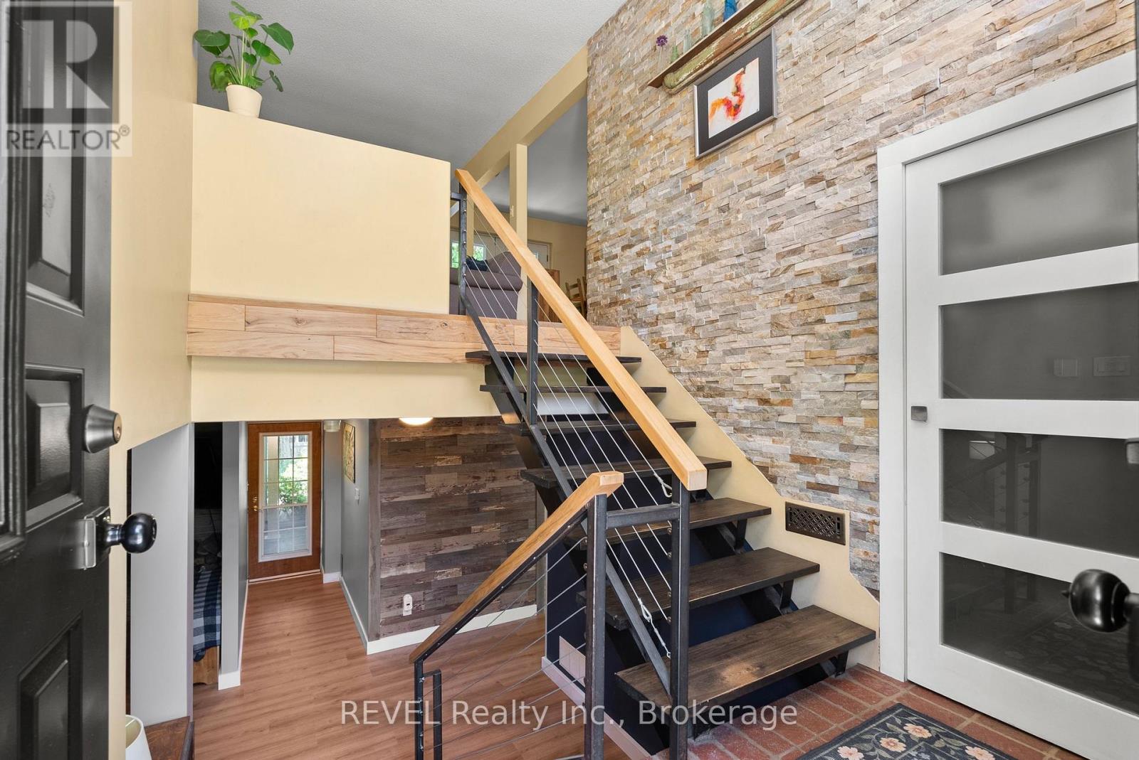 196 Warner Road, Niagara-On-The-Lake, Ontario  L0S 1J0 - Photo 9 - X13594696