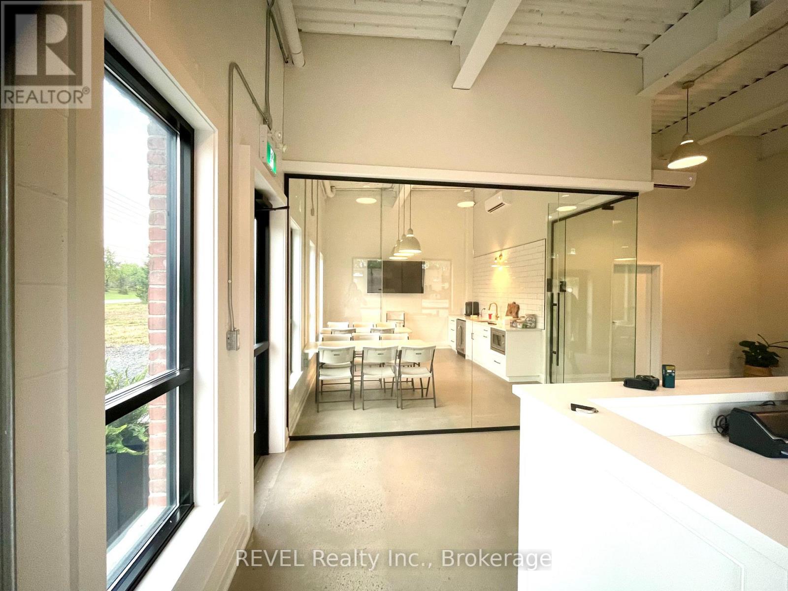8455 Stanley Avenue, Niagara Falls, Ontario  L2G 0C9 - Photo 6 - X13594840
