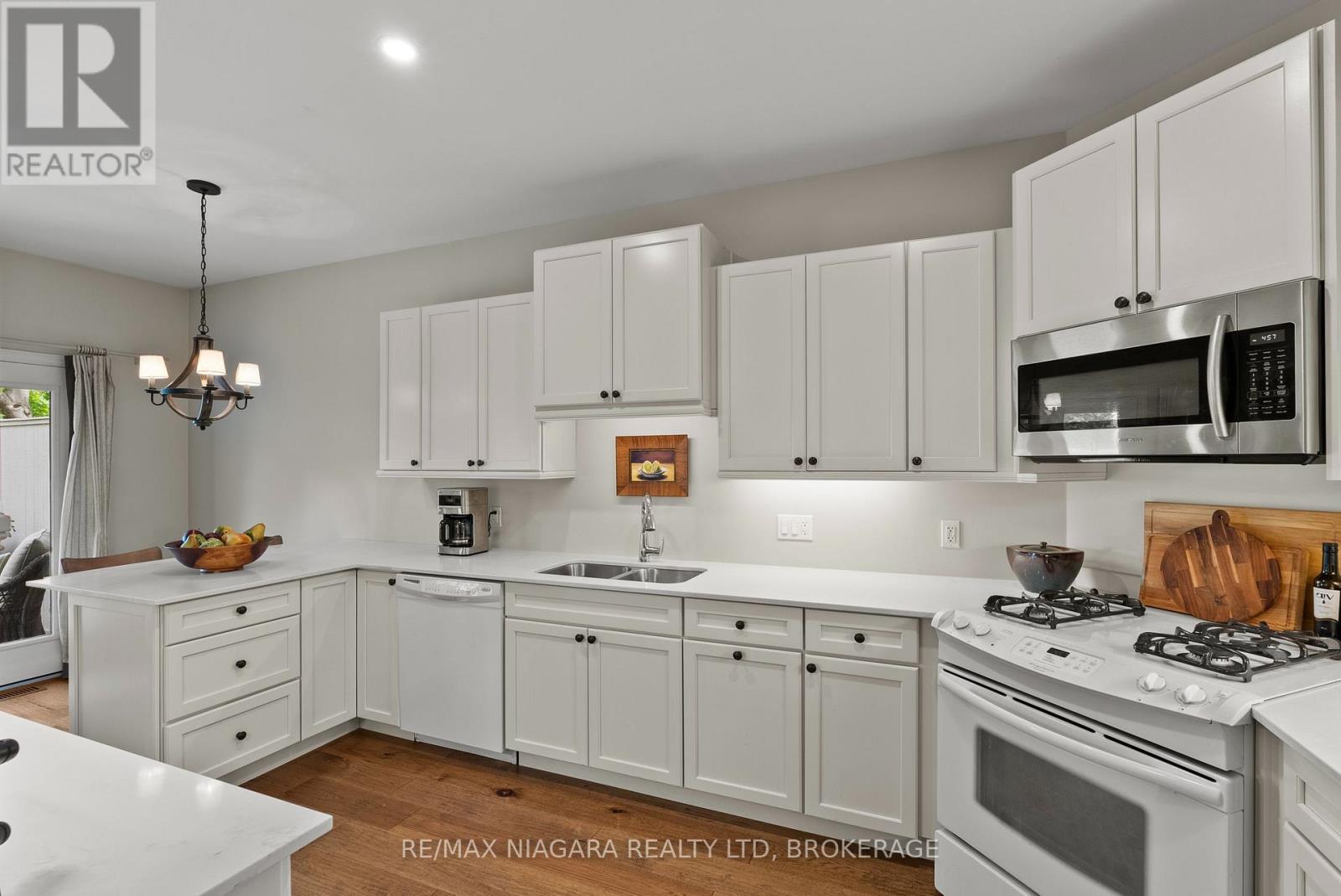 9 - 92 Loretta Drive, Niagara-On-The-Lake, Ontario  L0S 1T0 - Photo 13 - X13595020