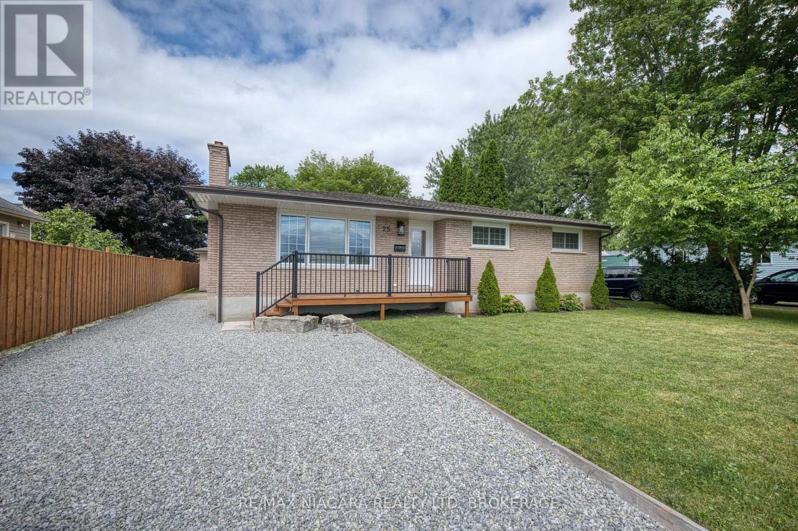 25 RICE ROAD, Welland, Ontario