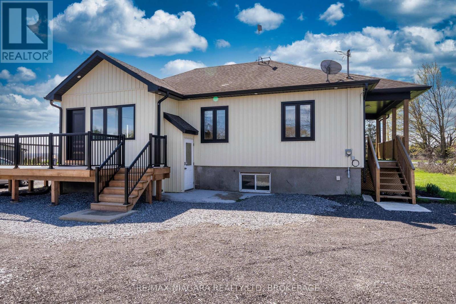 1209 Line 3 Road, Niagara-On-The-Lake, Ontario  L0S 1J0 - Photo 2 - X13595792