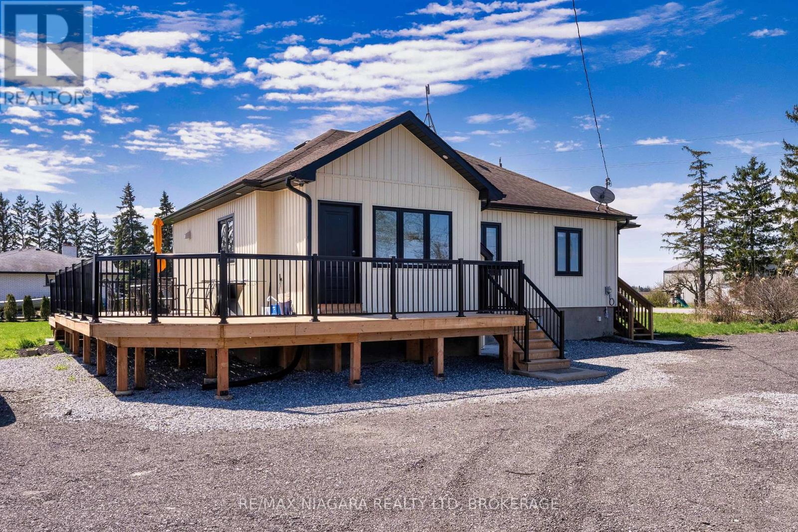 1209 Line 3 Road, Niagara-On-The-Lake, Ontario  L0S 1J0 - Photo 3 - X13595792