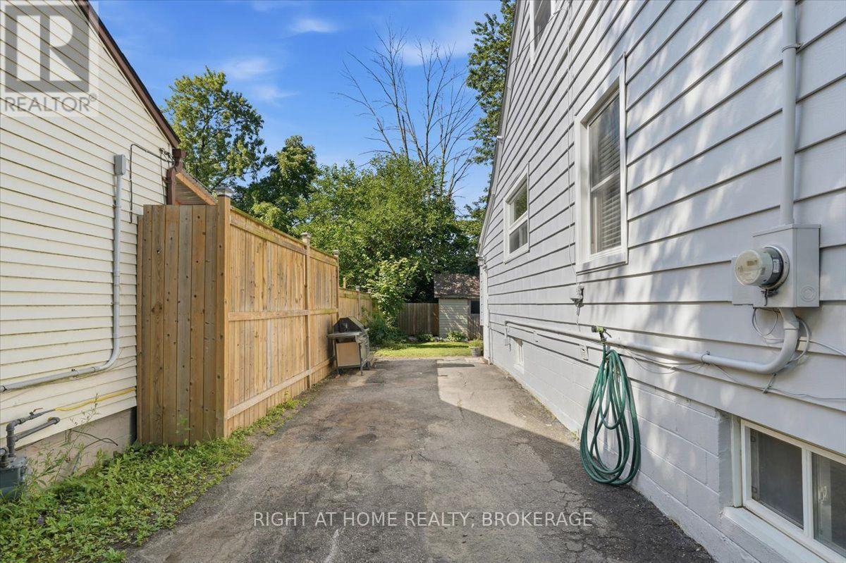 63 Plymouth Avenue, St. Catharines, Ontario  L2R 2Y3 - Photo 5 - X13595848