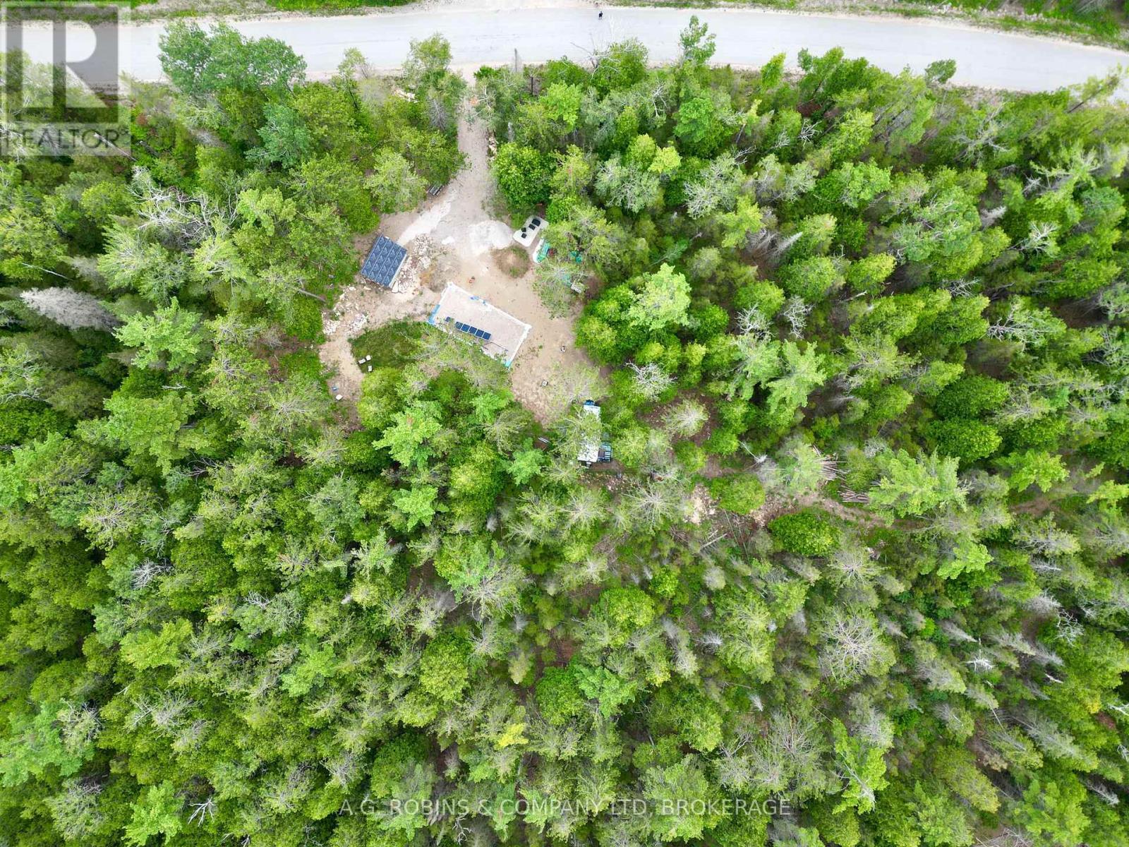 262 Johnsons Harbour Road, Northern Bruce Peninsula, Ontario  N0H 2R0 - Photo 2 - X13596078