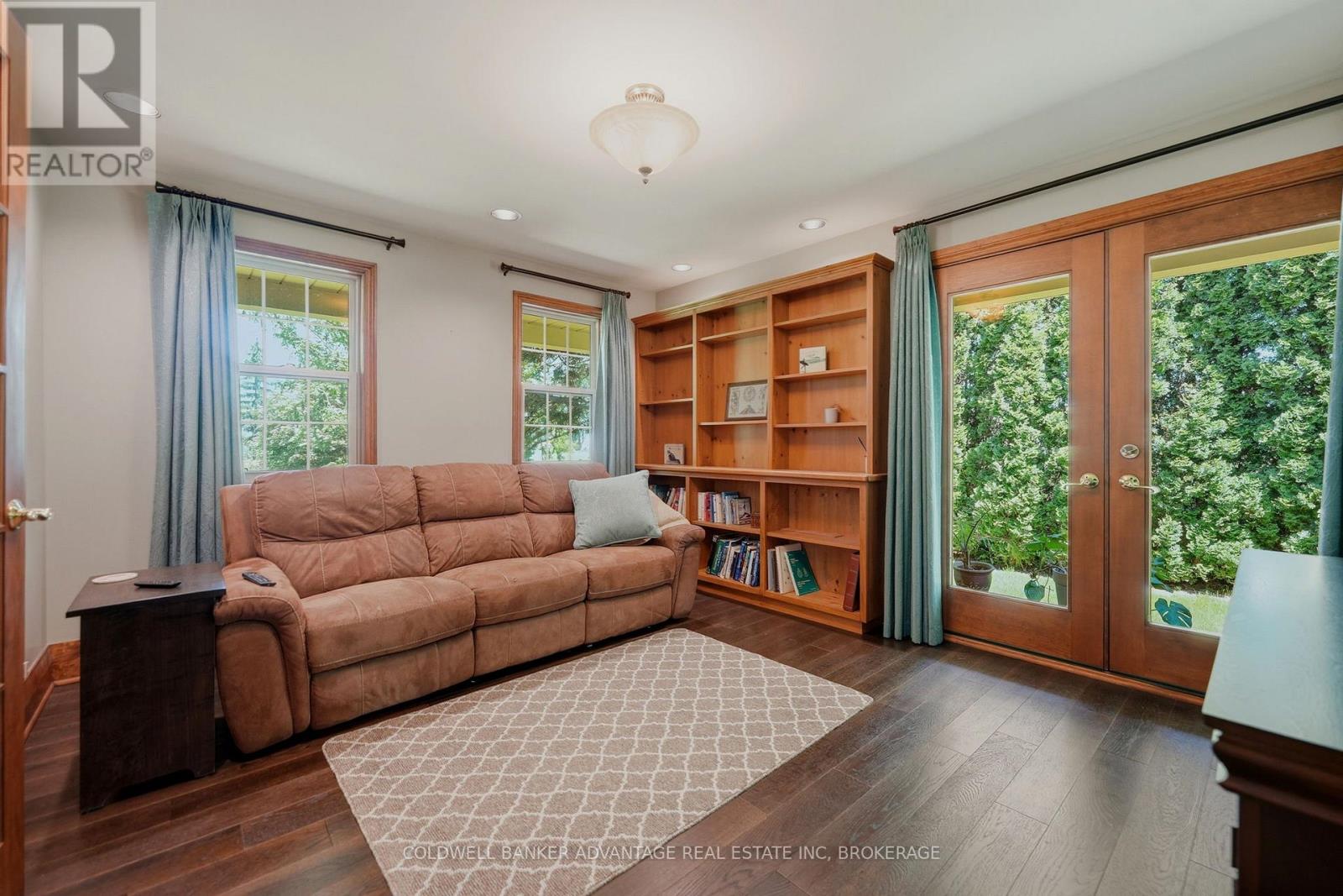 4698 Sandy Cove Drive, Lincoln, Ontario  L0R 1B1 - Photo 23 - X13596200
