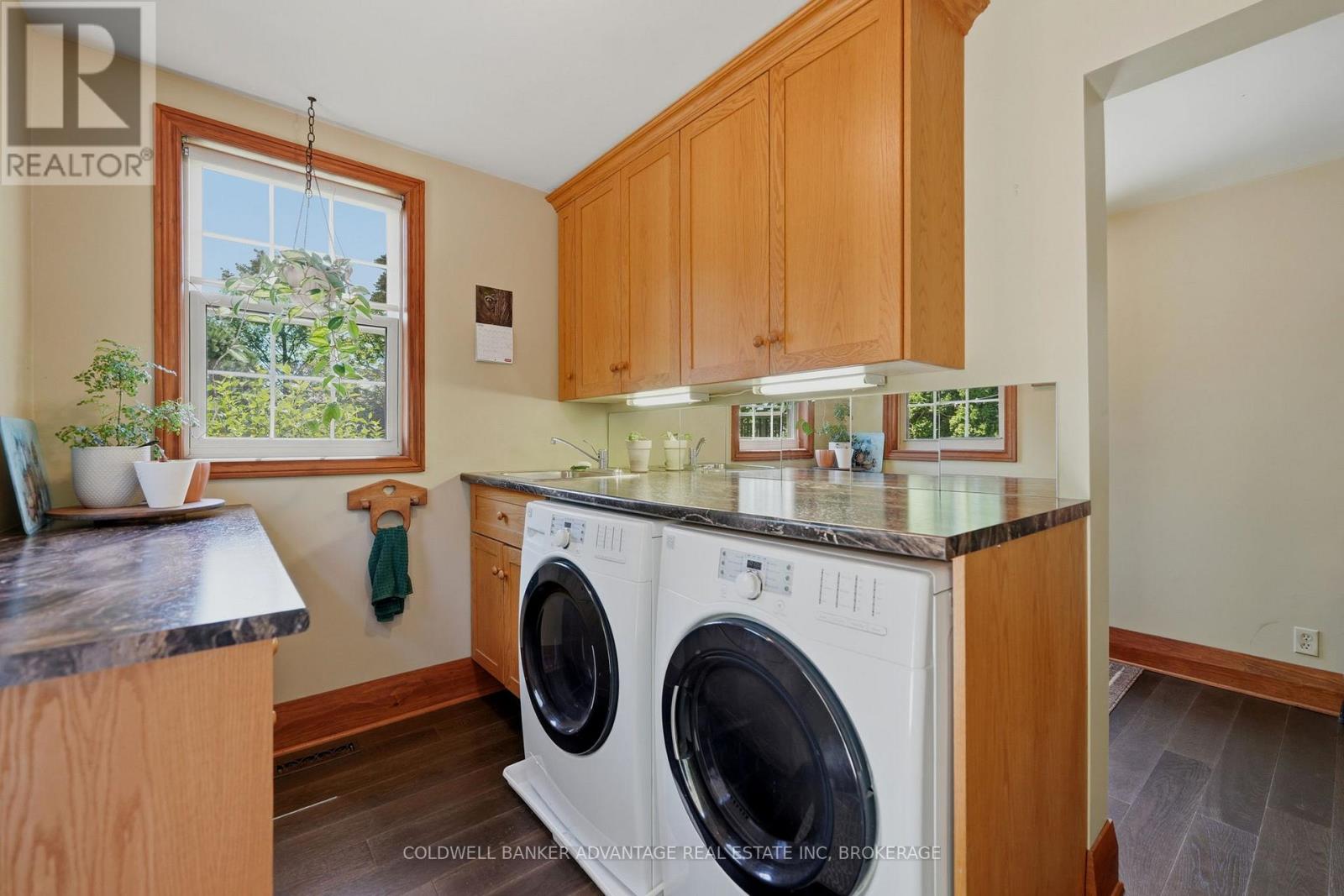 4698 Sandy Cove Drive, Lincoln, Ontario  L0R 1B1 - Photo 37 - X13596200