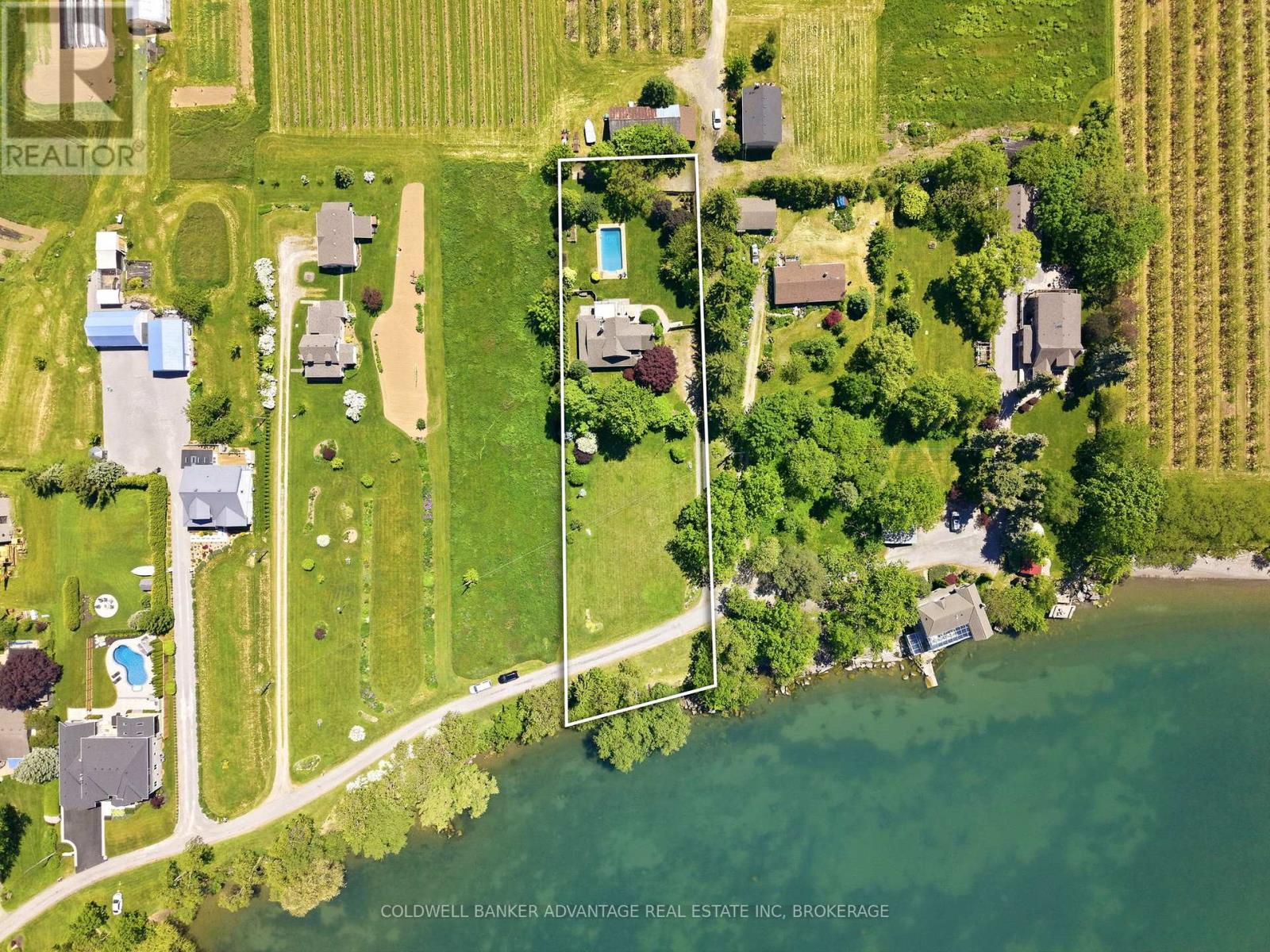 4698 Sandy Cove Drive, Lincoln, Ontario  L0R 1B1 - Photo 5 - X13596200