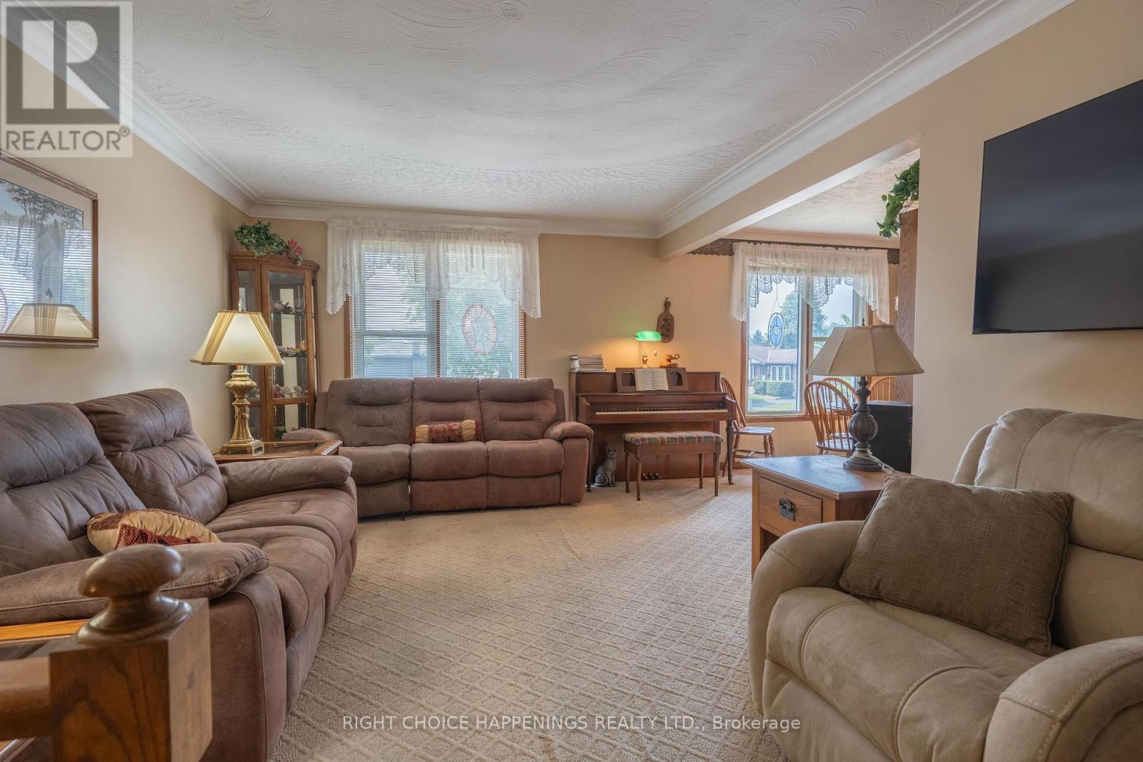 4171 Brookdale Drive, Niagara Falls, Ontario  L2H 2A9 - Photo 6 - X13596360