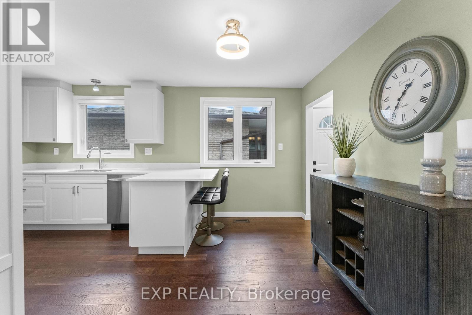 142 Marcella Crescent, Hamilton, Ontario  L8K 6G3 - Photo 11 - X13596604