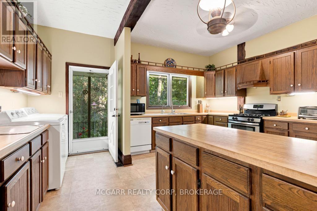 1258 Lakeshore Road W, St. Catharines, Ontario  L2R 6P9 - Photo 27 - X13596748