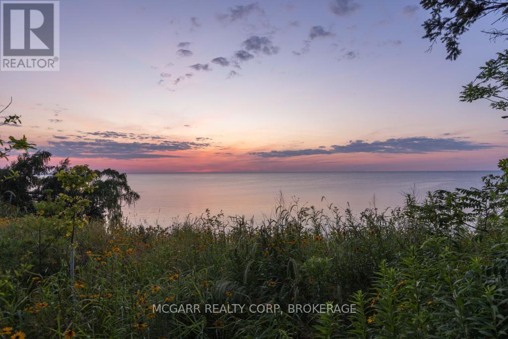 1258 Lakeshore Road W, St. Catharines, Ontario  L2R 6P9 - Photo 32 - X13596748