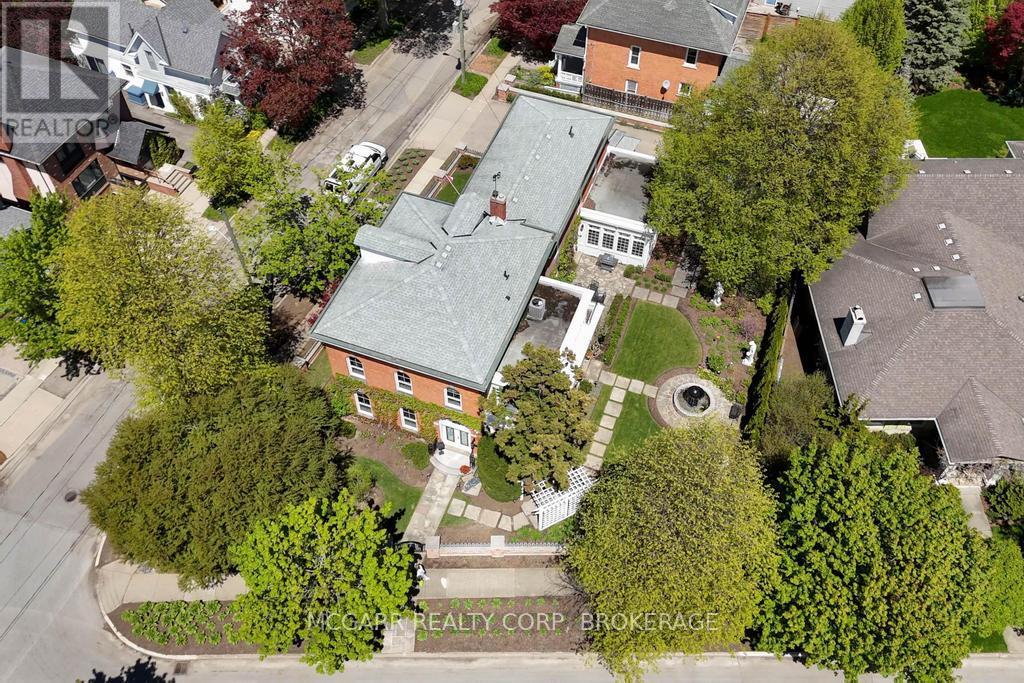 38 Yates Street, St. Catharines, Ontario  L2R 5R4 - Photo 2 - X13596754