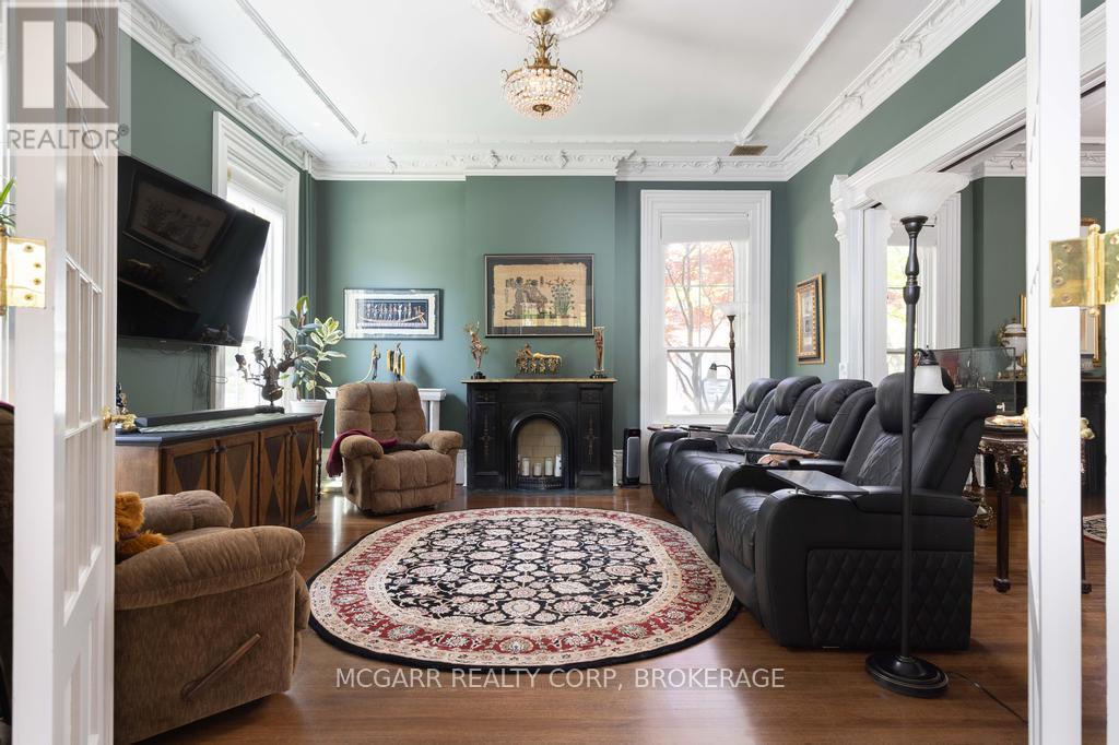 38 Yates Street, St. Catharines, Ontario  L2R 5R4 - Photo 7 - X13596754