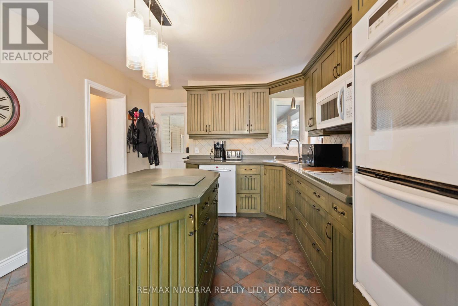1671 Third Street Louth Street, St. Catharines, Ontario  L2R 6P9 - Photo 6 - X13596788