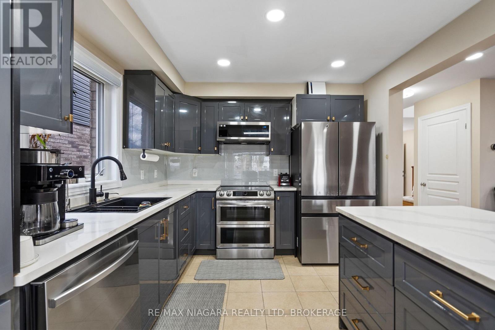 8511 Jennifer Crescent, Niagara Falls, Ontario  L2H 0J3 - Photo 12 - X13596816