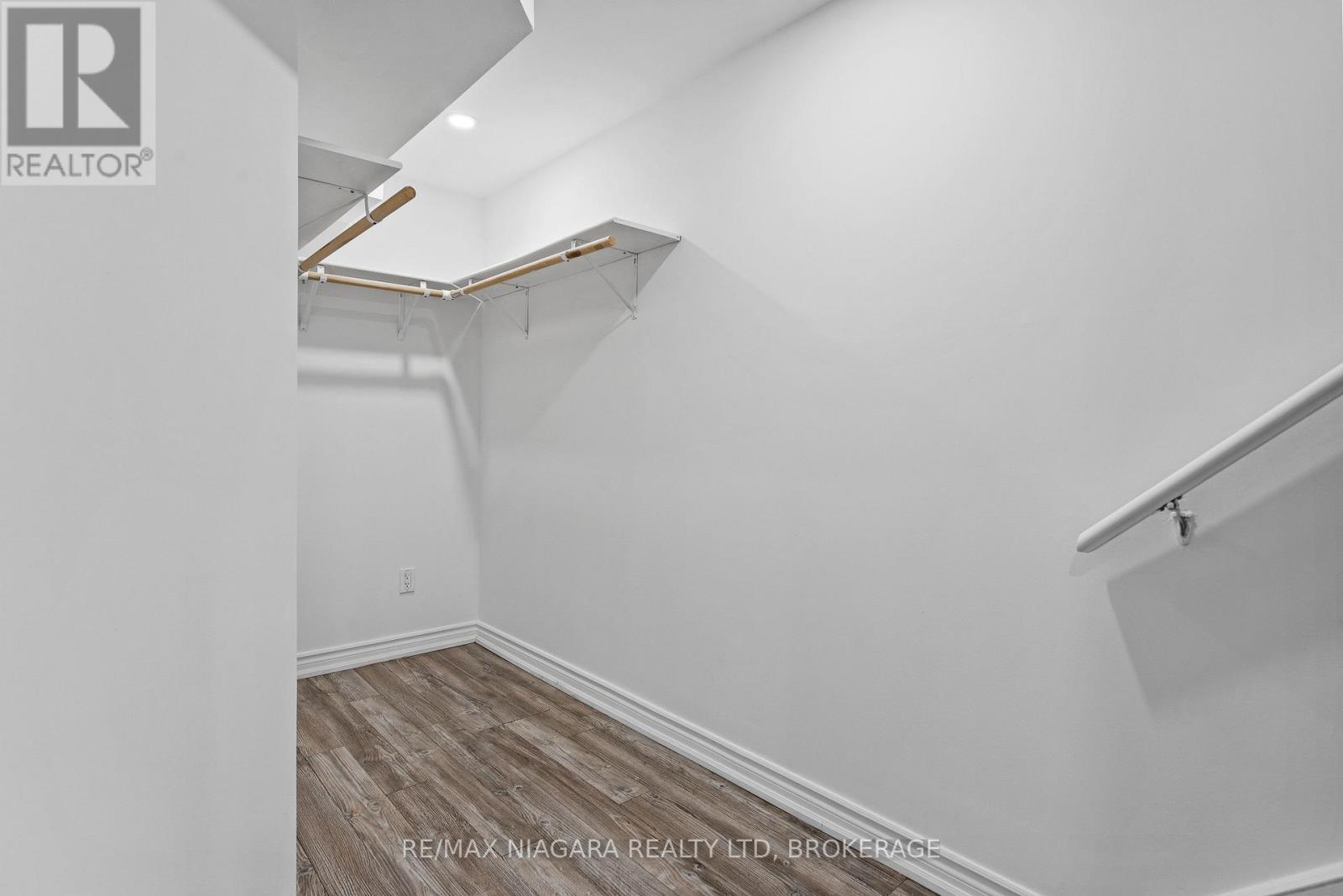 8511 Jennifer Crescent, Niagara Falls, Ontario  L2H 0J3 - Photo 31 - X13596816