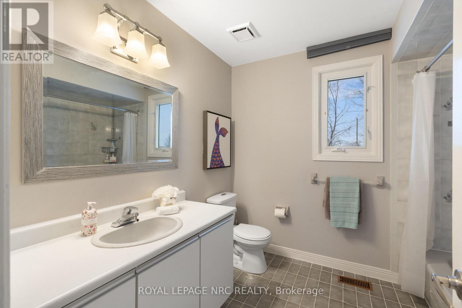 51 Briarsdale Crescent, Welland, Ontario  L3C 6S7 - Photo 28 - X13596830