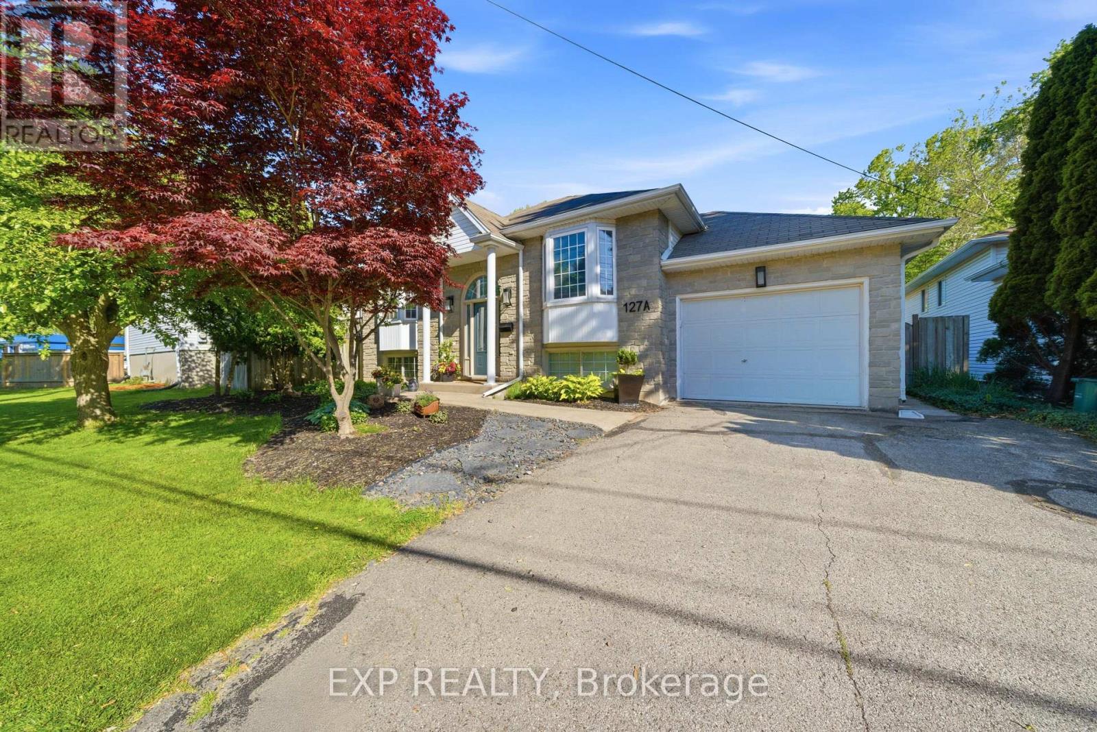127a Lakeshore Road, St. Catharines, Ontario  L2N 2T8 - Photo 3 - X13596940