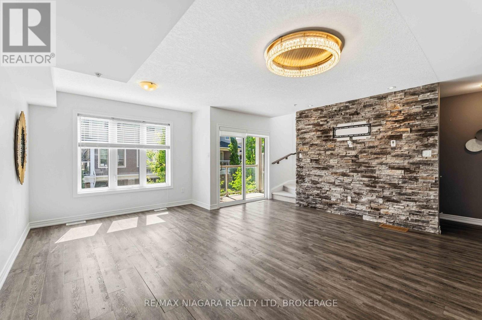 47 Scarlett Common, St. Catharines, Ontario  L2P 0C4 - Photo 12 - X13597048