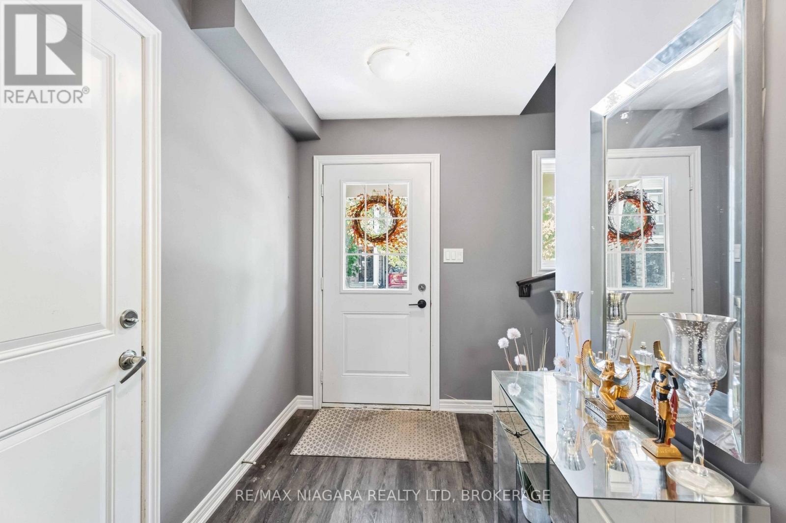 47 Scarlett Common, St. Catharines, Ontario  L2P 0C4 - Photo 5 - X13597048
