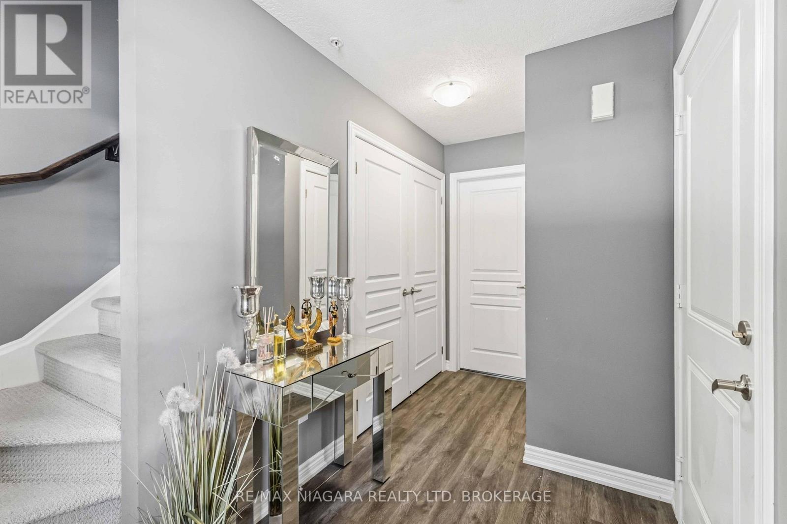 47 Scarlett Common, St. Catharines, Ontario  L2P 0C4 - Photo 6 - X13597048