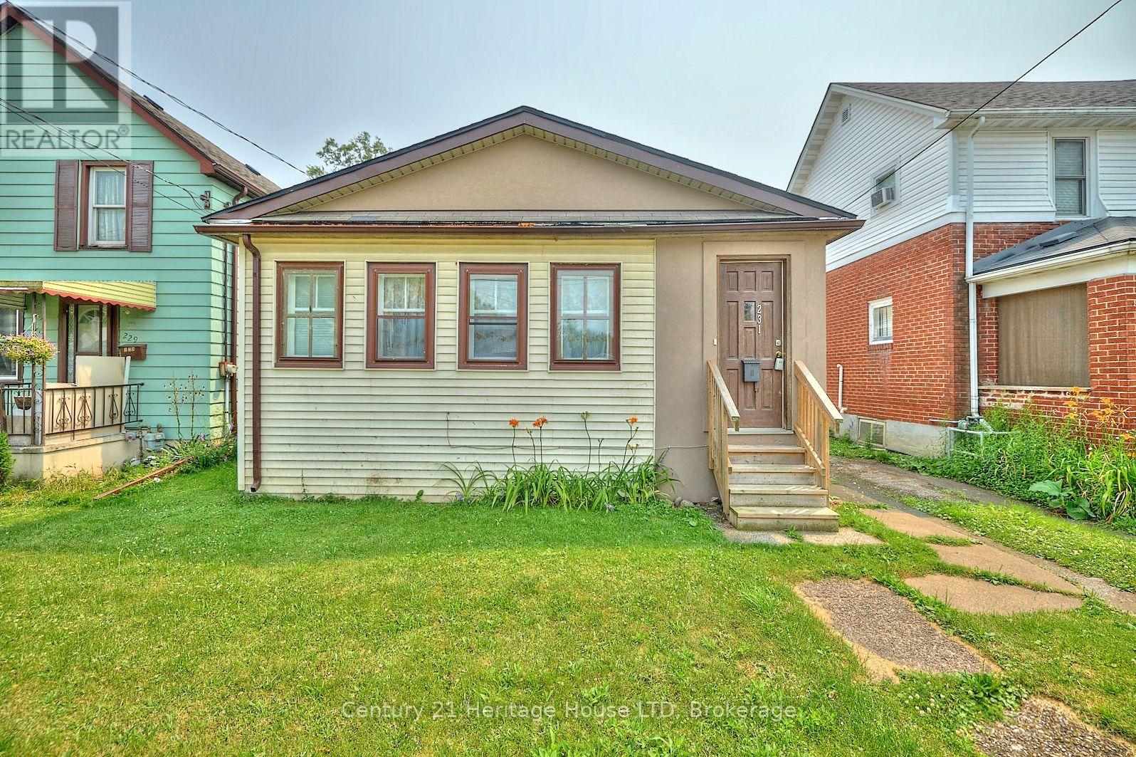 231 DUFFERIN STREET, Fort Erie, Ontario