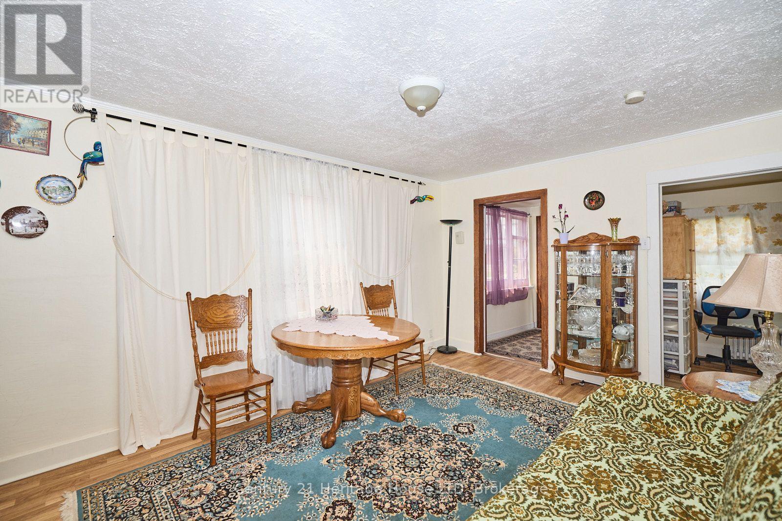 231 Dufferin Street, Fort Erie, Ontario  L2A 2T7 - Photo 4 - X13597060