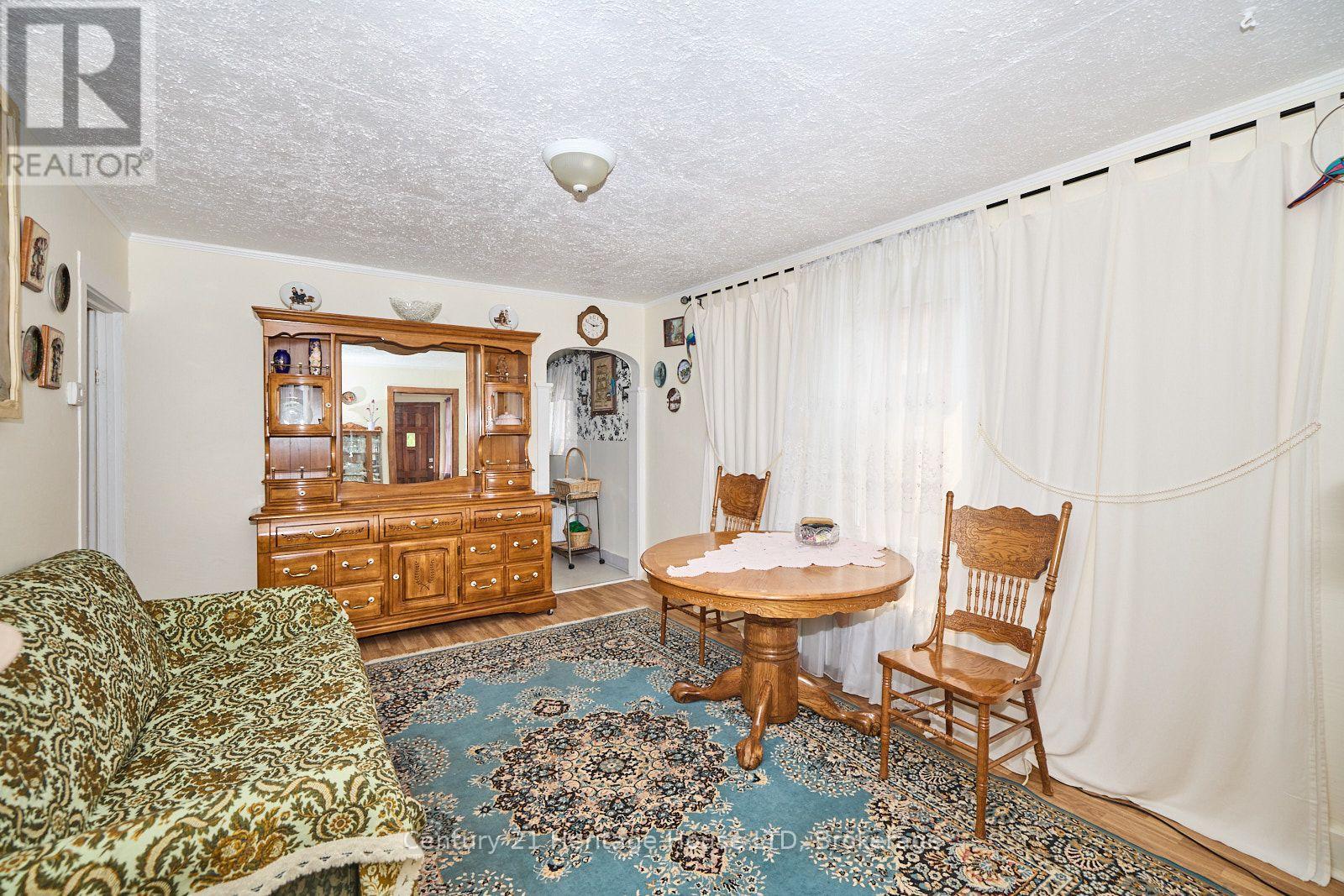 231 Dufferin Street, Fort Erie, Ontario  L2A 2T7 - Photo 6 - X13597060