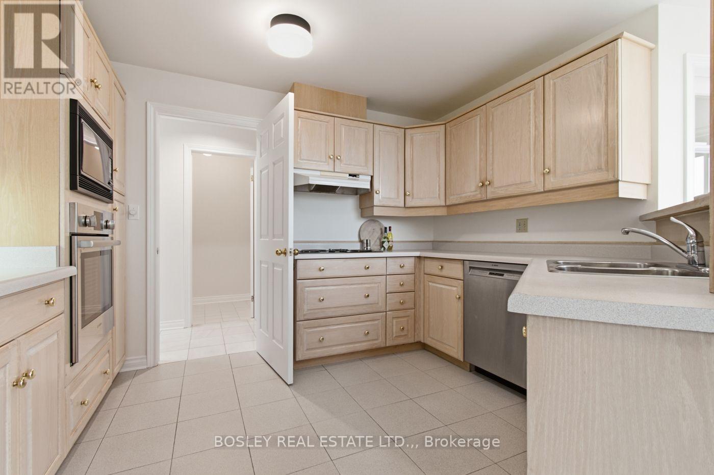 2604 - 701 Geneva Street, St. Catharines, Ontario  L2N 7H9 - Photo 23 - X13597186