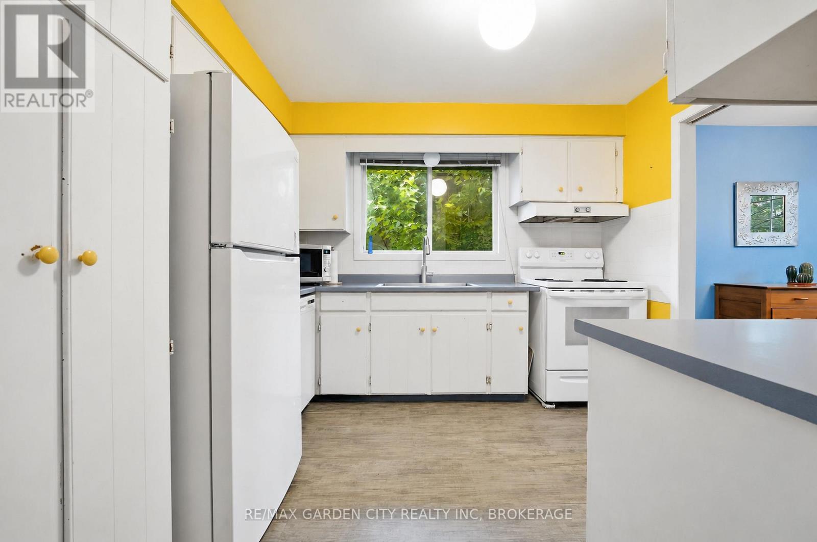 11 Kimbermount Drive, St. Catharines, Ontario  L2N 5W6 - Photo 13 - X13598600