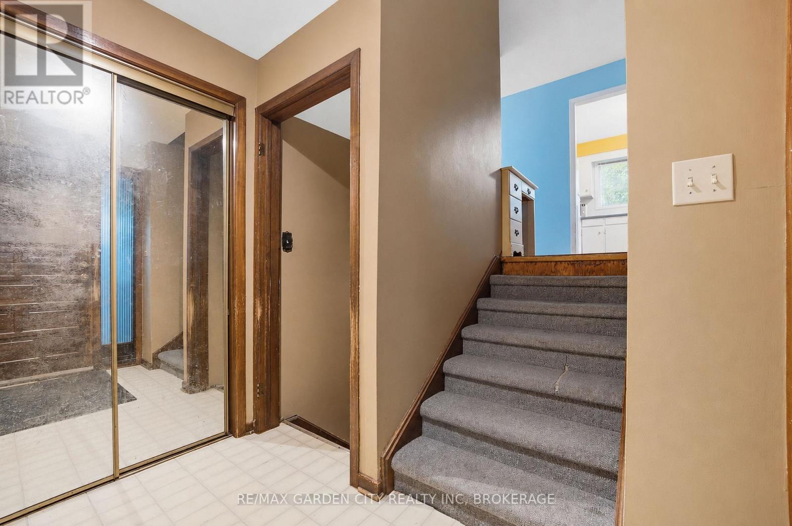 11 Kimbermount Drive, St. Catharines, Ontario  L2N 5W6 - Photo 6 - X13598600