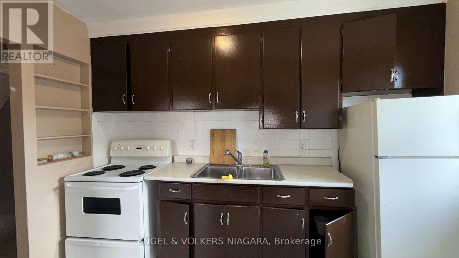 5042 Huron Street N, Niagara Falls, Ontario  L2E 2J7 - Photo 14 - X13598752